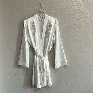 LINEA DONATELLA White Ivory Satin Pearl Bridal Robe Size L/XL Belted